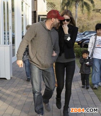 ��к�ɫ�b �������R�]���^������