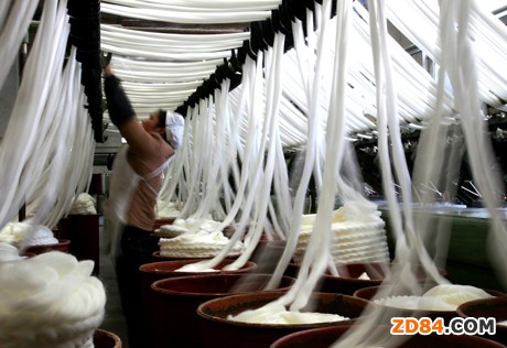 2012���Ї��a(ch��n)�I(y��)�ü���Ʒ�A(y��)�ڌ�(sh��)�F(xi��n)��λ��(sh��)���L