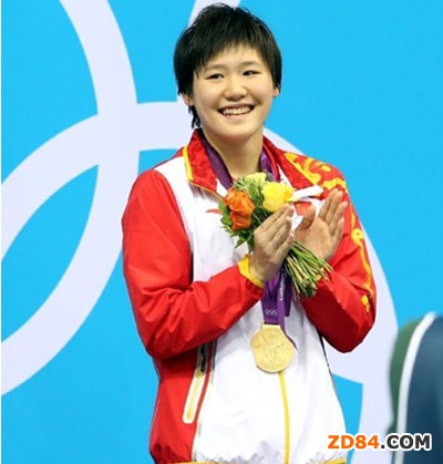 冠軍名字遭搶注 葉詩文牌泳衣成都造