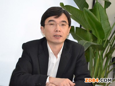 ��Сƽ:�ƾָ߳ɱ��r��