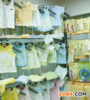 福建巖城不符新國(guó)標(biāo)嬰幼兒服裝仍然在售