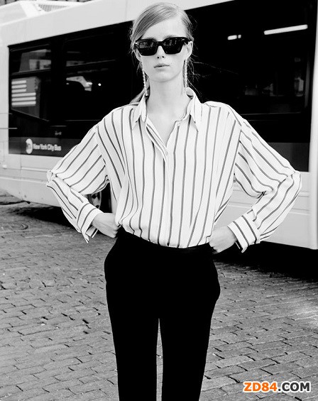 �l�y�r�������ɫ����ѝ