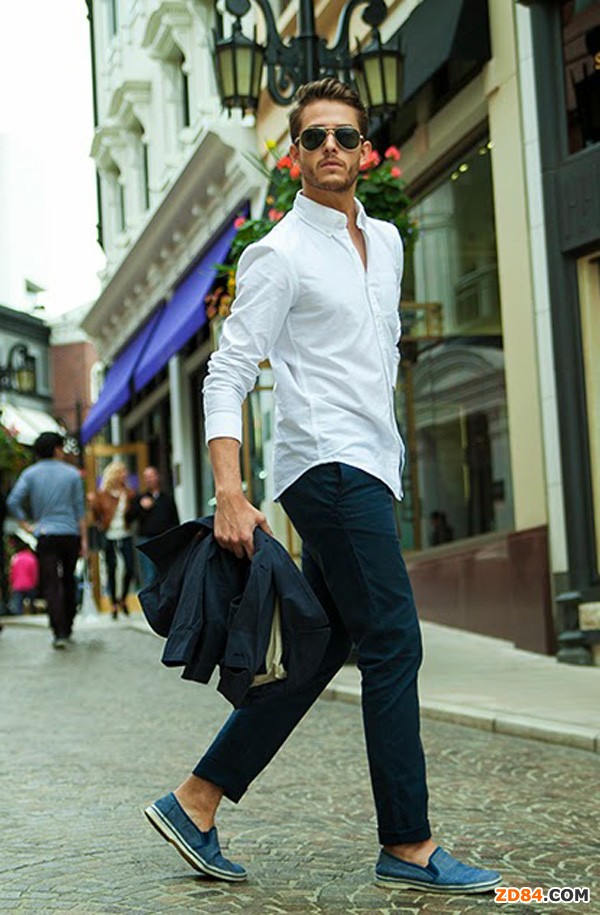 �ļ��\ɫ�r������3����