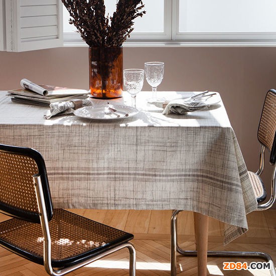 西班牙文藝范家居裝飾 餐廳桌布設(shè)計(jì)