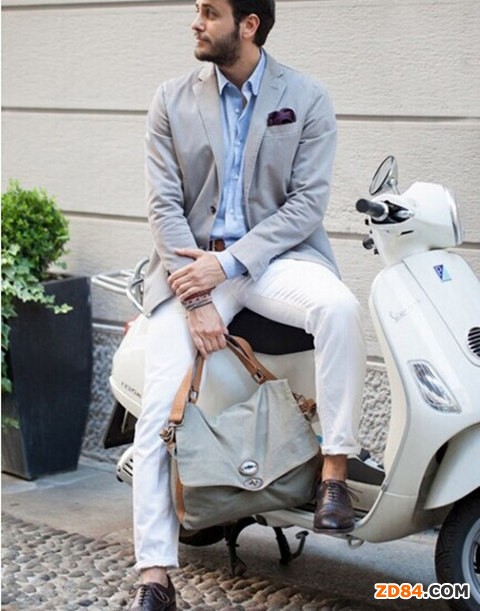 男生去參加婚禮應(yīng)該怎麼穿才恰當(dāng)