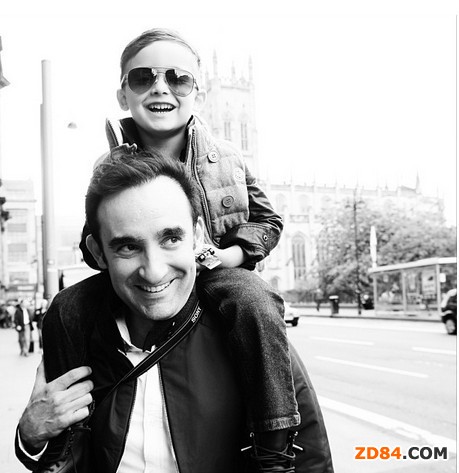 �����W߅վ���(qi��ng)�r���к�������ī��С���� Alonso Mateo