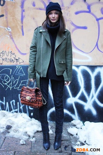 ܊�Gɫ���@���ﶬ���ݻؚw