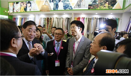 �������ω�����c��һͬ�P�c(di��n)2014�鼏�r���Ļ���